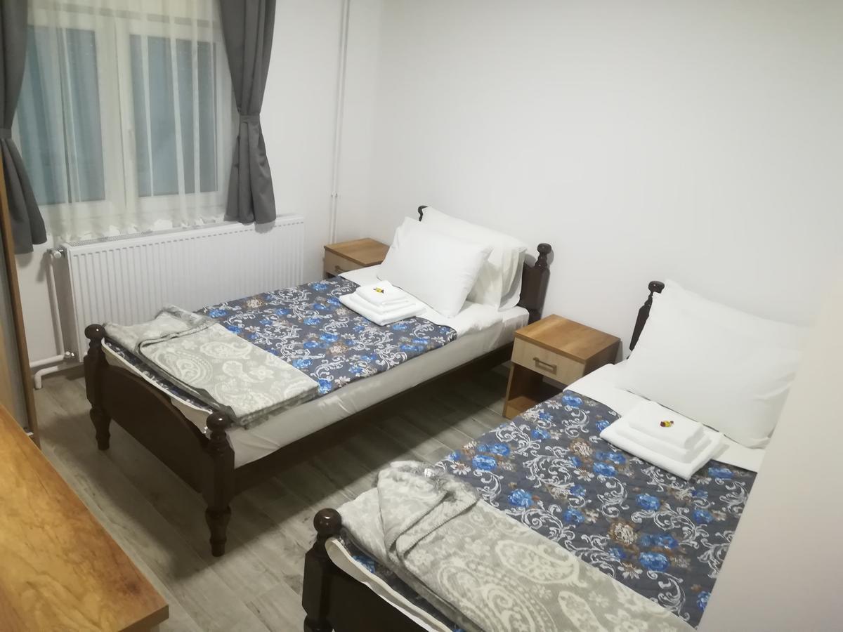 Karavan 123 Raska Экстерьер фото
