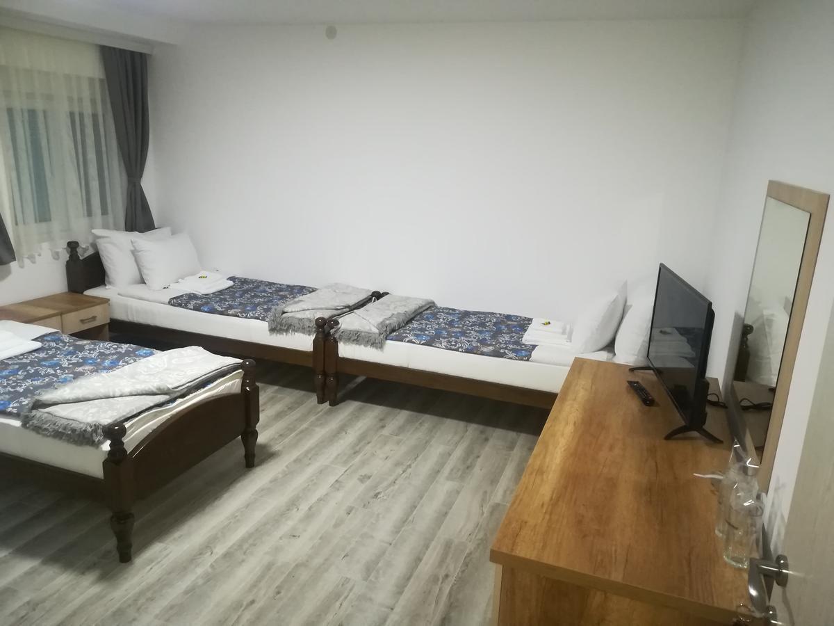 Karavan 123 Raska Экстерьер фото