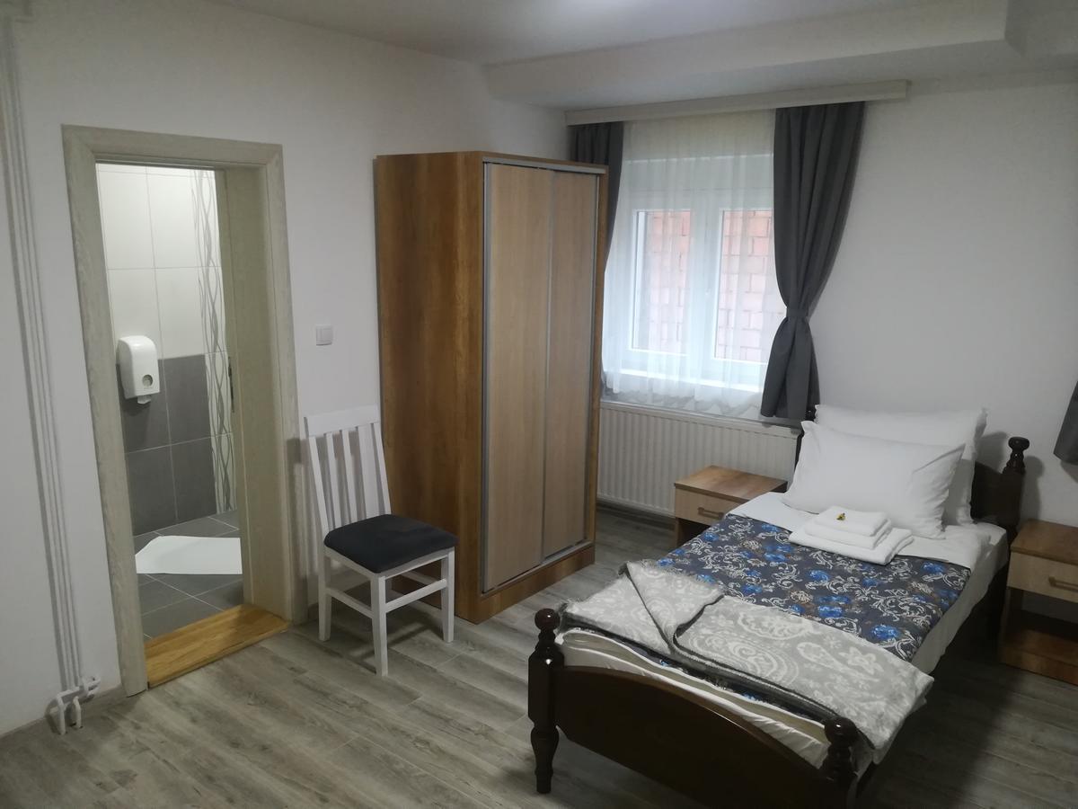 Karavan 123 Raska Экстерьер фото