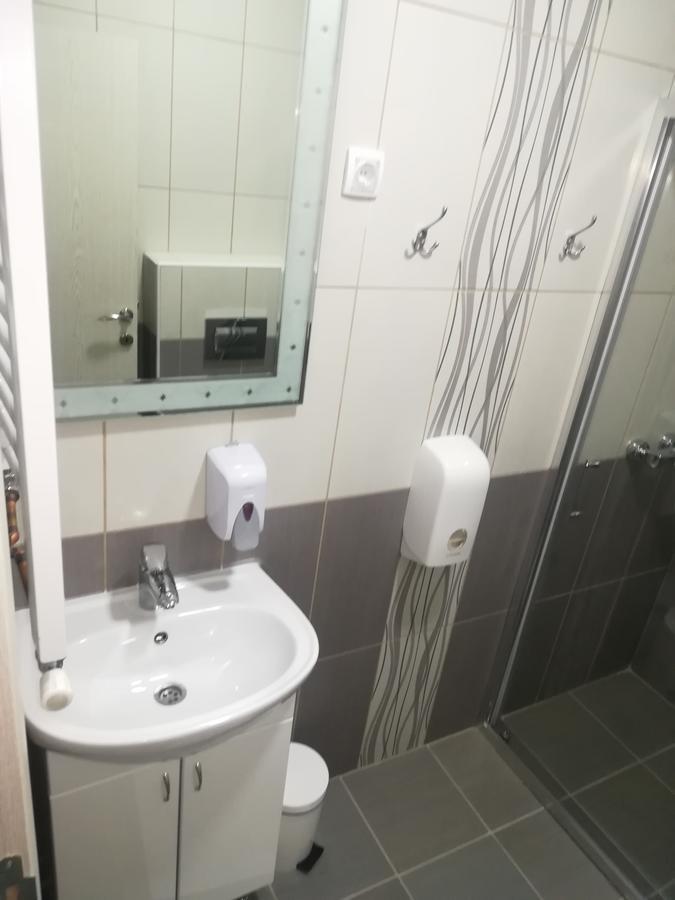 Karavan 123 Raska Экстерьер фото