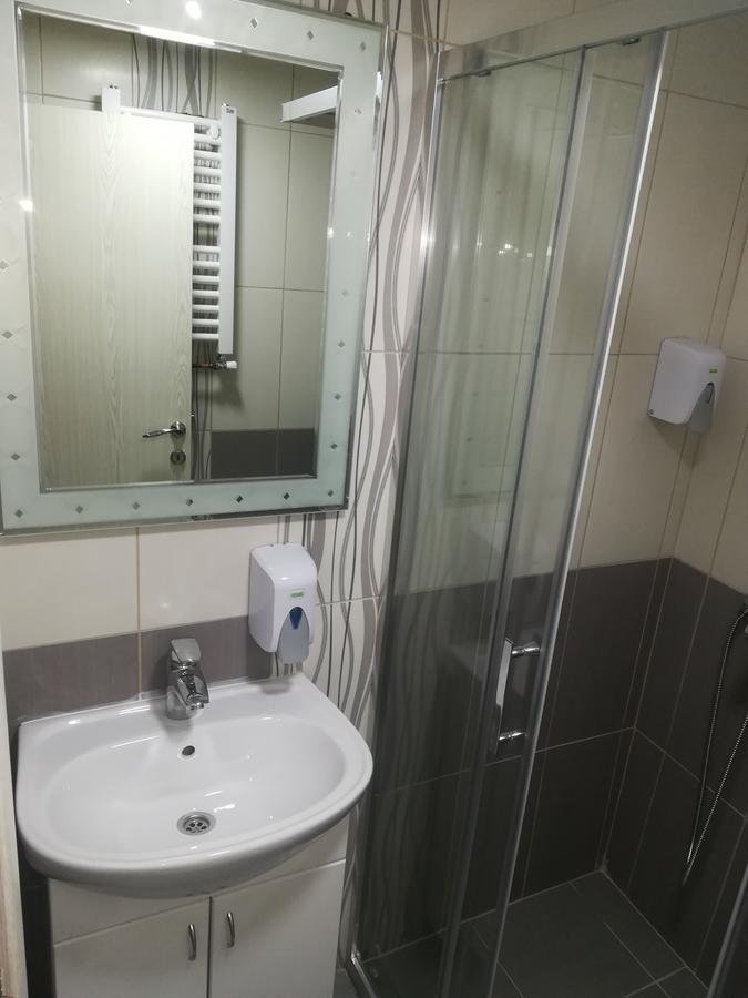 Karavan 123 Raska Экстерьер фото