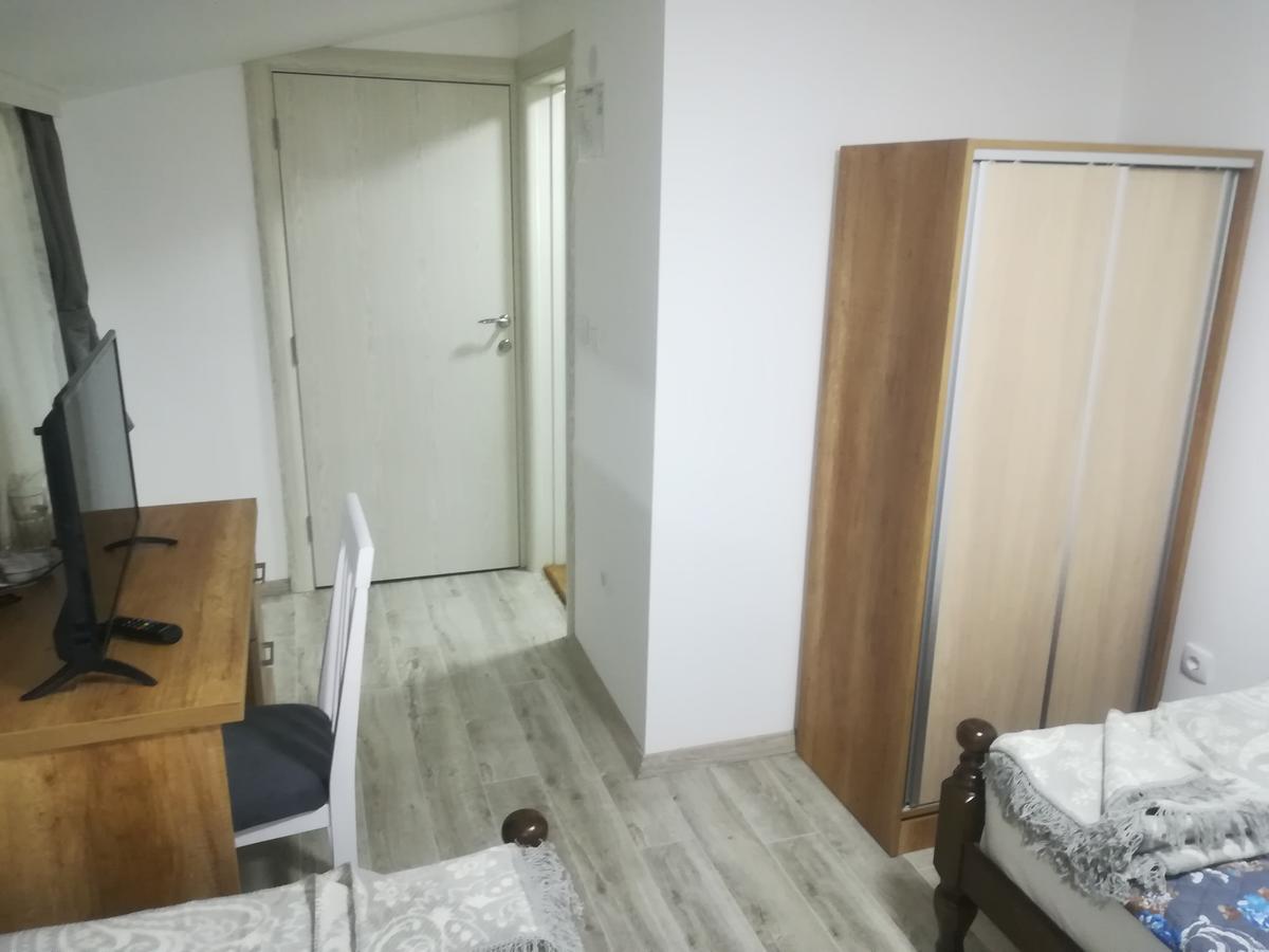 Karavan 123 Raska Экстерьер фото