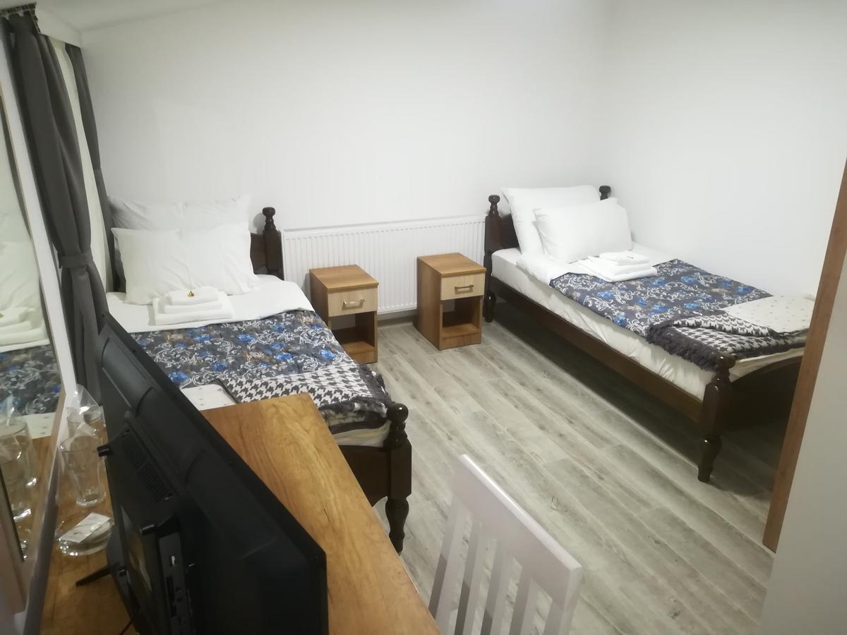 Karavan 123 Raska Экстерьер фото
