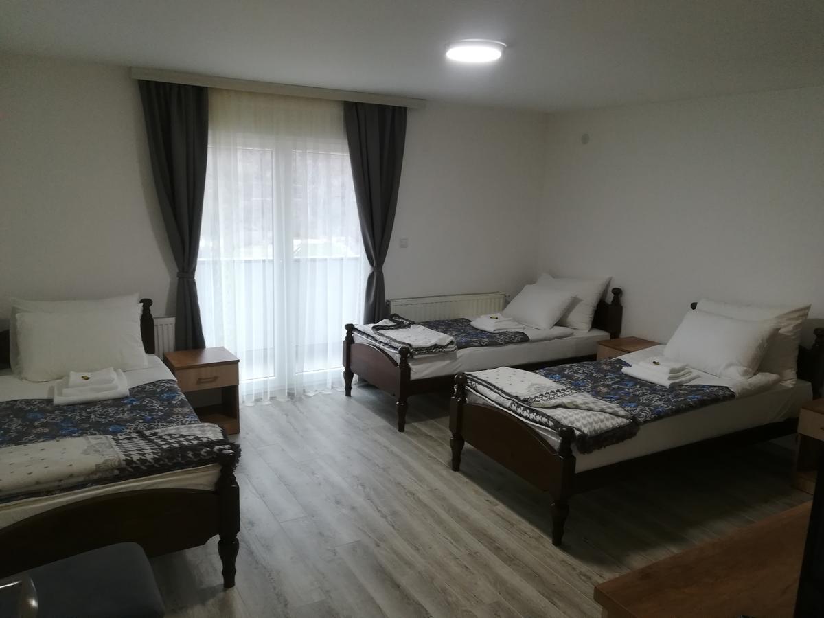 Karavan 123 Raska Экстерьер фото